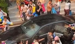 电车事件最新爆料视频播放,视频揭示惊人真相，疑云重重引关注